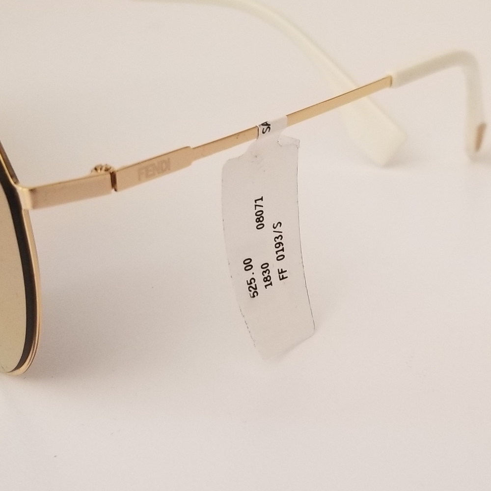 Fendi Rose gold Sunglasses - Picture 4 of 8